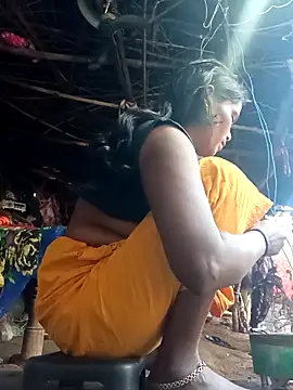 Snapshot of cute_diya_12 chatting on 12-23-25, 02:42 cute diya 12 online show from 12-23-25, 02:42