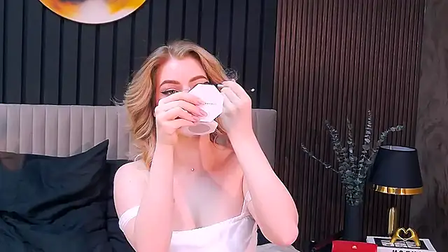 MilanaCeleste online show from 02-20-26, 10:54