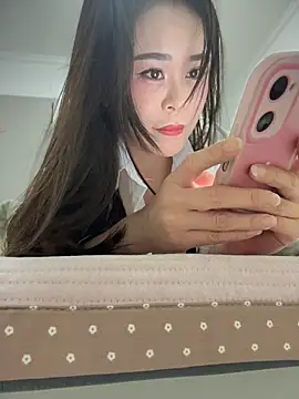 Snapshot of penny996 chatting on 12-23-25, 09:18 penny996 online show from 12-23-25, 09:18