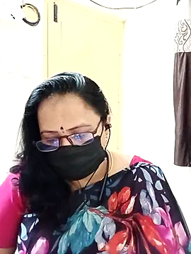 Snapshot of Ananya_flower chatting on 09-10-25, 04:34 Ananya flower online show from 09-10-25, 04:34