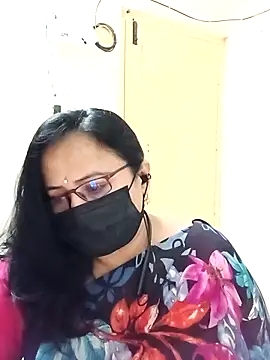 Snapshot of Ananya_flower chatting on 10-06-25, 08:34 Ananya flower online show from 10-06-25, 08:34