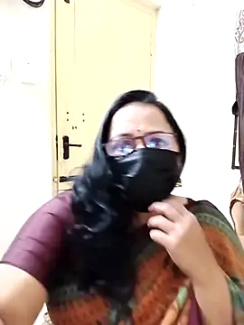 Snapshot of Ananya_flower chatting on 02-02-26, 06:17 Ananya flower online show from 02-02-26, 06:17