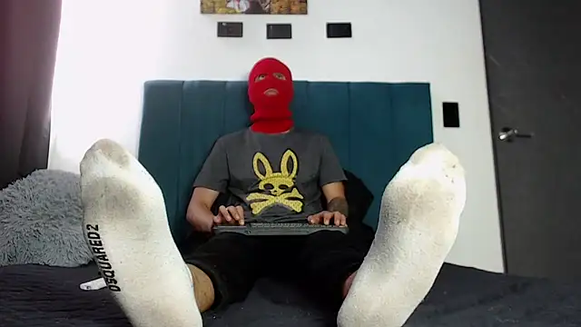 Warmteam777 online show from 09-30-25, 04:34