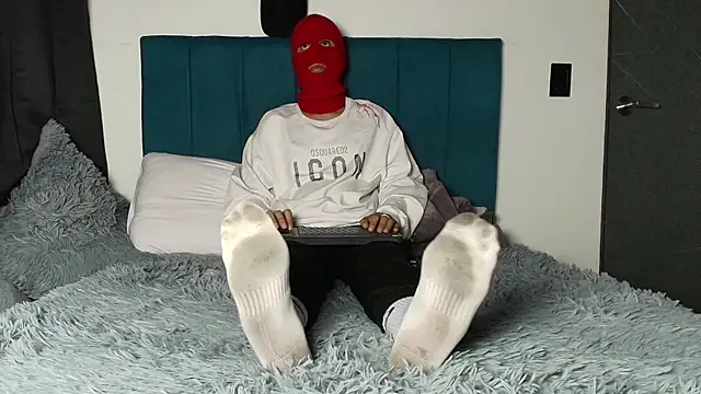 Warmteam777 online show from 10-11-25, 11:14