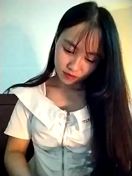   Sasulq   online show from 10-06-25, 08:01