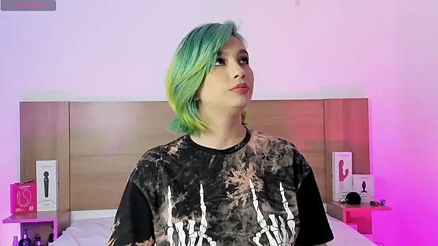 Snapshot of Akatsumi_ chatting on 12-22-25, 09:45 Akatsumi online show from 12-22-25, 09:45