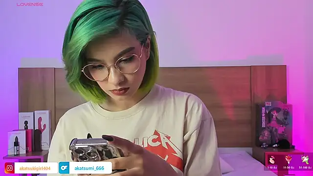 Snapshot of Akatsumi_ chatting on 01-09-26, 03:59 Akatsumi online show from 01-09-26, 03:59