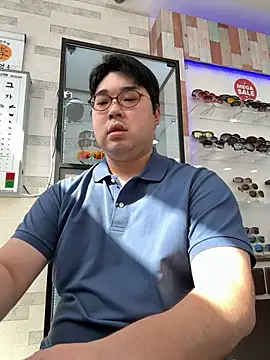 Snapshot of gayfucuxuc chatting on 09-26-25, 01:53 gayfucuxuc online show from 09-26-25, 01:53