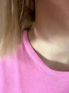 Snapshot of SweetBunnyGF chatting on 12-18-25, 12:49 SweetBunnyGF online show from 12-18-25, 12:49