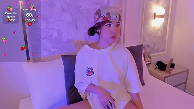 Snapshot of doll_eyees_ chatting on 11-08-25, 02:34 doll eyees online show from 11-08-25, 02:34