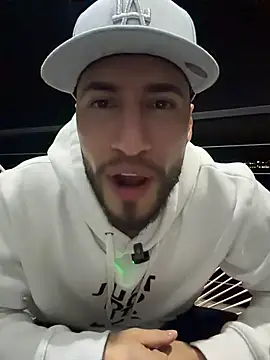 Thiago Hill online show from 01-11-26, 05:01