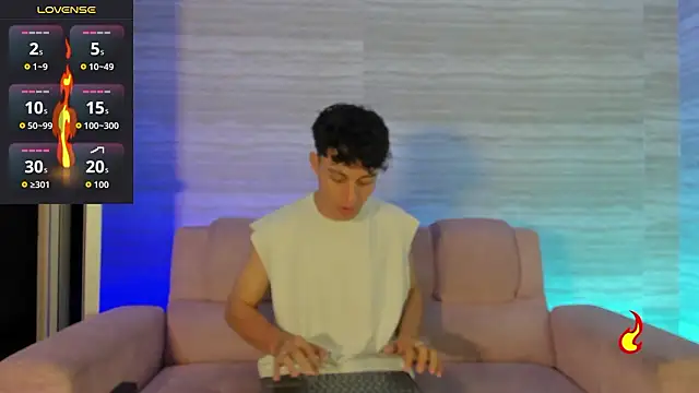 Snapshot of Dani_rivass chatting on 01-15-26, 11:37 Dani rivass online show from 01-15-26, 11:37