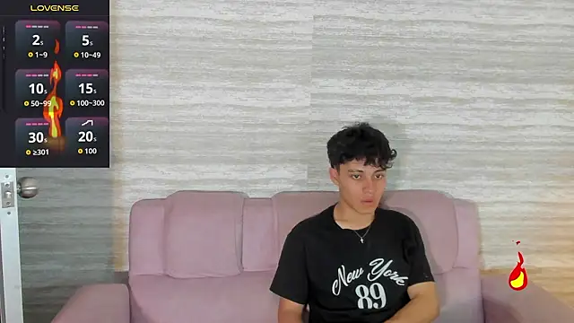 Snapshot of Dani_rivass chatting on 01-19-26, 11:36 Dani rivass online show from 01-19-26, 11:36