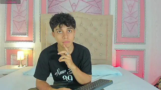 Snapshot of Dani_rivass chatting on 02-05-26, 11:37 Dani rivass online show from 02-05-26, 11:37