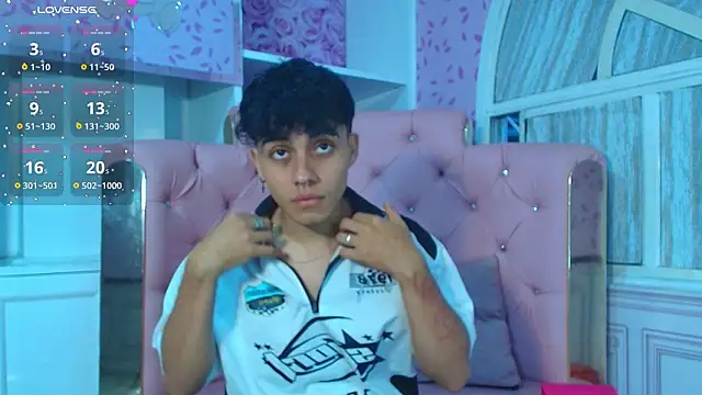 Snapshot of Dani_rivass chatting on 02-14-26, 11:29 Dani rivass online show from 02-14-26, 11:29