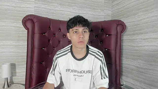 Snapshot of Dani_rivass chatting on 02-15-26, 11:30 Dani rivass online show from 02-15-26, 11:30