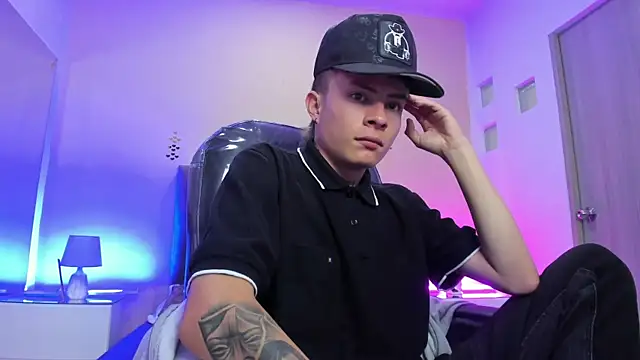 Nascary Fox online show from 04-19-26, 06:10