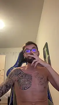 Snapshot of Leonsouzaof chatting on 02-11-26, 02:49 Leonsouzaof online show from 02-11-26, 02:49