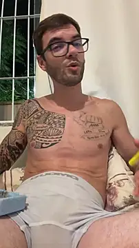 Snapshot of Leonsouzaof chatting on 02-19-26, 03:35 Leonsouzaof online show from 02-19-26, 03:35