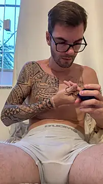 Snapshot of Leonsouzaof chatting on 02-19-26, 09:44 Leonsouzaof online show from 02-19-26, 09:44