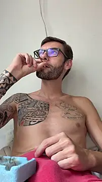 Snapshot of Leonsouzaof chatting on 02-27-26, 04:51 Leonsouzaof online show from 02-27-26, 04:51