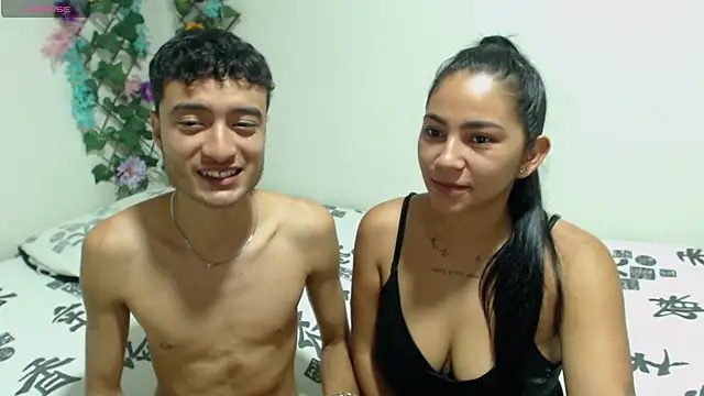 Snapshot of camiYwY chatting on 11-25-25, 06:46 camiYwY online show from 11-25-25, 06:46