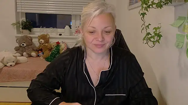 Linsy Kim online show from 01-19-26, 06:06