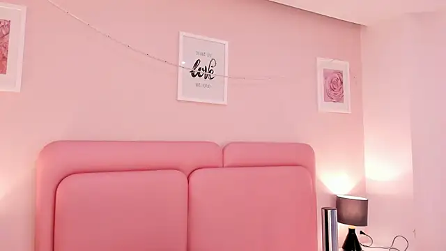 Snapshot of mia_yeager chatting on 09-14-25, 03:55 mia yeager online show from 09-14-25, 03:55