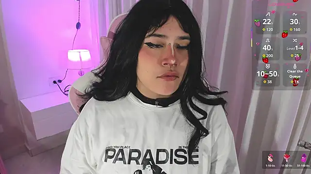 Snapshot of mia_yeager chatting on 11-23-25, 02:00 mia yeager online show from 11-23-25, 02:00