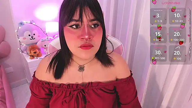 Snapshot of mia_yeager chatting on 12-01-25, 03:44 mia yeager online show from 12-01-25, 03:44