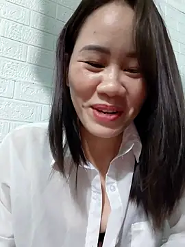 Snapshot of Singlemom69x chatting on 10-30-25, 01:45 Singlemom69x online show from 10-30-25, 01:45