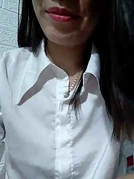 Snapshot of Singlemom69x chatting on 11-15-25, 02:57 Singlemom69x online show from 11-15-25, 02:57