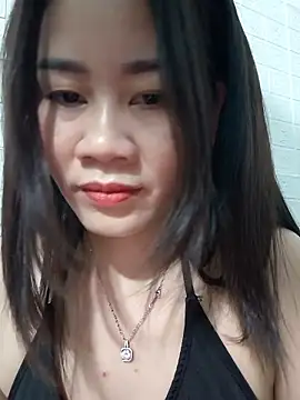 Snapshot of Singlemom69x chatting on 12-18-25, 02:28 Singlemom69x online show from 12-18-25, 02:28