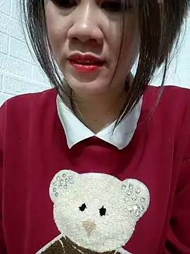 Snapshot of Singlemom69x chatting on 01-14-26, 12:49 Singlemom69x online show from 01-14-26, 12:49