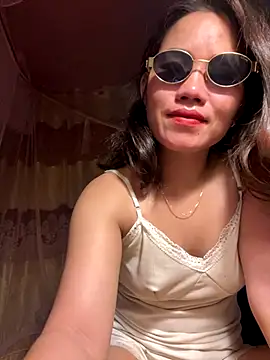 Han Han20 online show from 09-17-25, 02:24