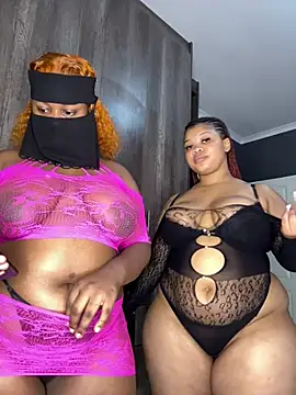 Snapshot of Ebony_Warlock_ chatting on 01-13-26, 09:03 Ebony Warlock online show from 01-13-26, 09:03