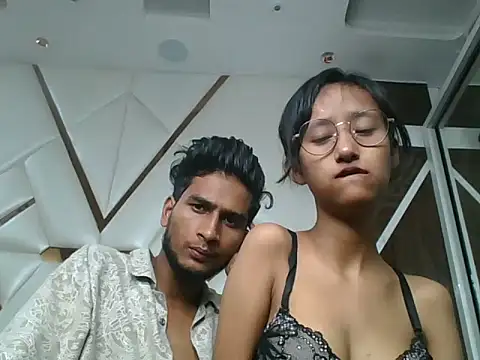 Snapshot of lily_9900 chatting on 10-03-25, 10:23 lily 9900 online show from 10-03-25, 10:23