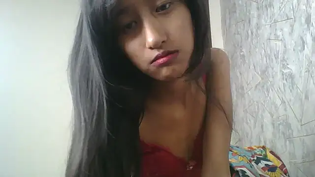 Snapshot of lily_9900 chatting on 11-25-25, 06:30 lily 9900 online show from 11-25-25, 06:30