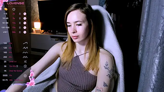 ZoyaMill online show from 04-14-26, 07:14