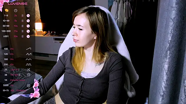 ZoyaMill online show from 04-19-26, 07:29