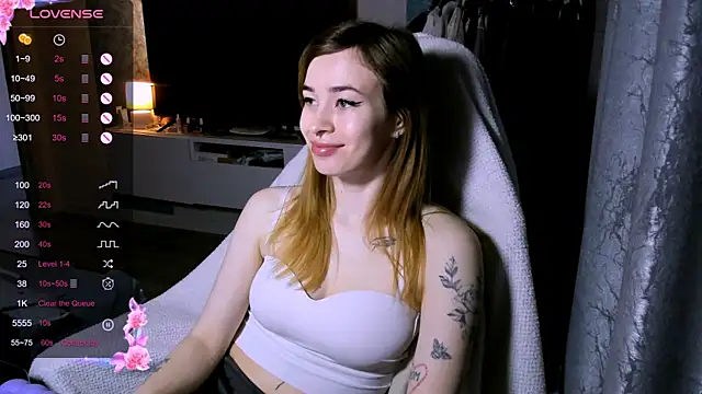 ZoyaMill online show from 04-22-26, 07:33