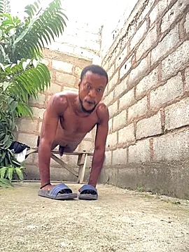 Makemecum634941 online show from 11-27-25, 09:00