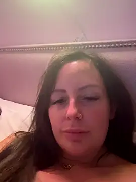 nightingale27 online show from 09-17-25, 08:21