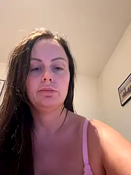 nightingale27 online show from 10-09-25, 06:28