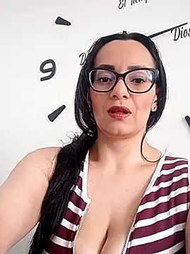 sarita star online show from 11-16-25, 07:19