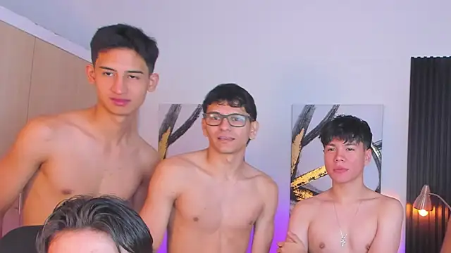 Snapshot of Horny_BoysW chatting on 09-13-25, 01:22 Horny BoysW online show from 09-13-25, 01:22