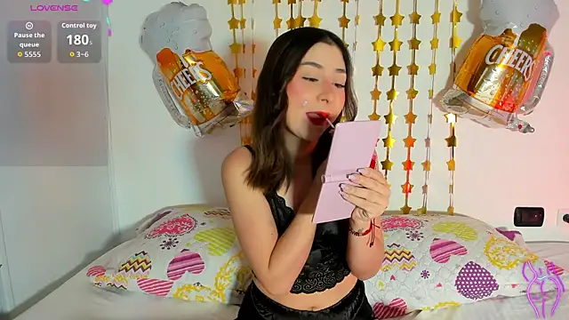 MilenaCrown online show from 10-05-25, 08:18