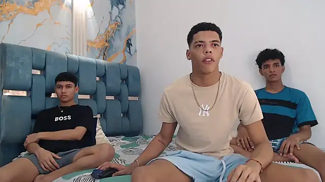 PRETTY FEM online show from 03-17-26, 01:43