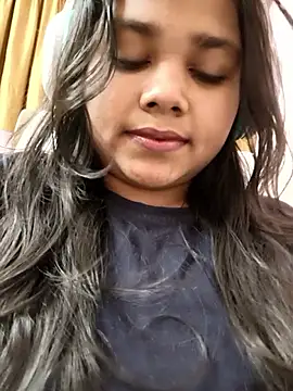 Snapshot of Aaradhya_Sharma chatting on 02-13-26, 08:16 Aaradhya Sharma online show from 02-13-26, 08:16