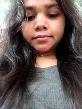 Snapshot of Aaradhya_Sharma chatting on 02-14-26, 07:32 Aaradhya Sharma online show from 02-14-26, 07:32